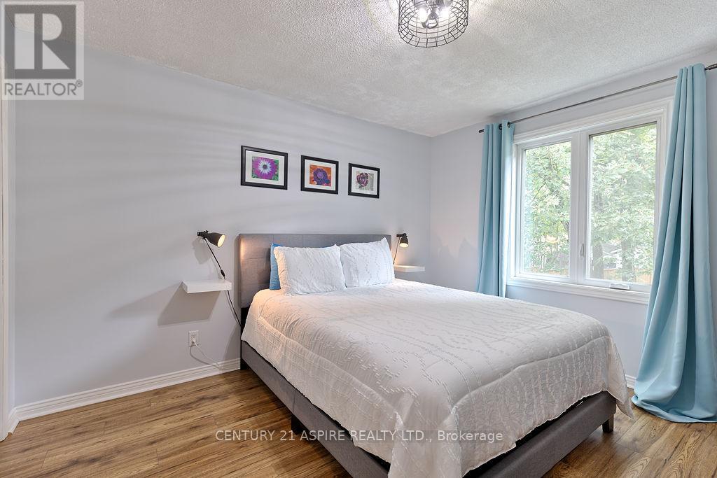35 A East Street, Petawawa, Ontario  K8H 2N7 - Photo 18 - X12467437