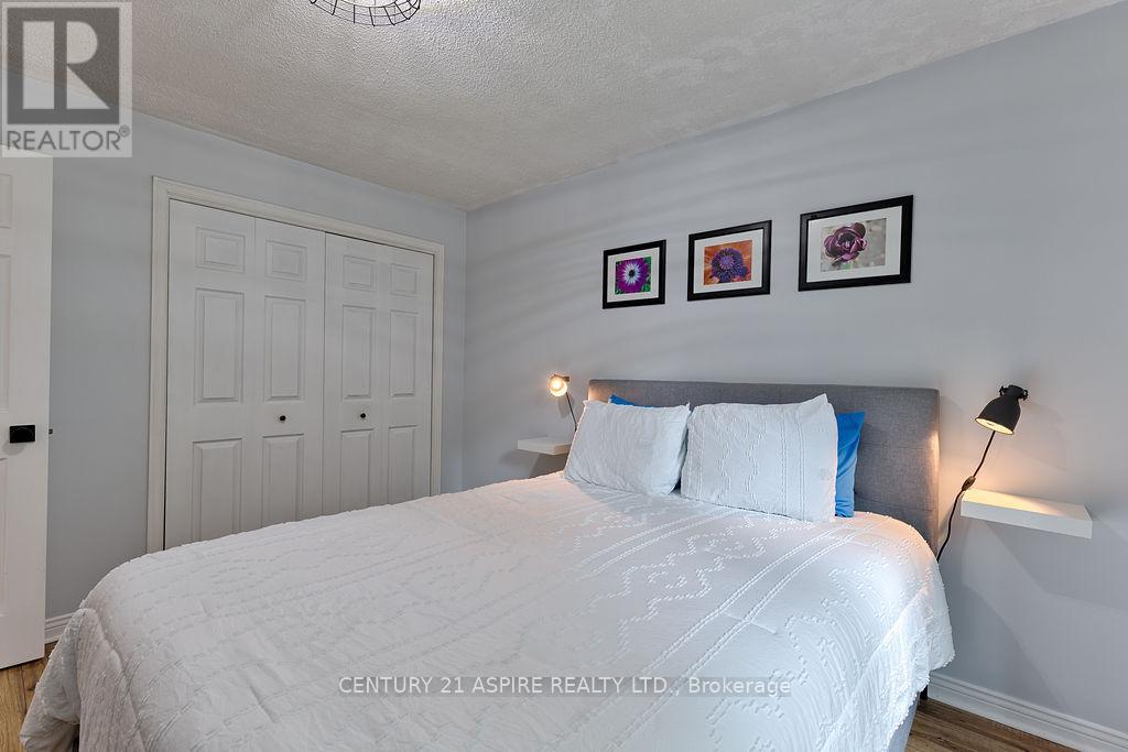 35 A East Street, Petawawa, Ontario  K8H 2N7 - Photo 19 - X12467437