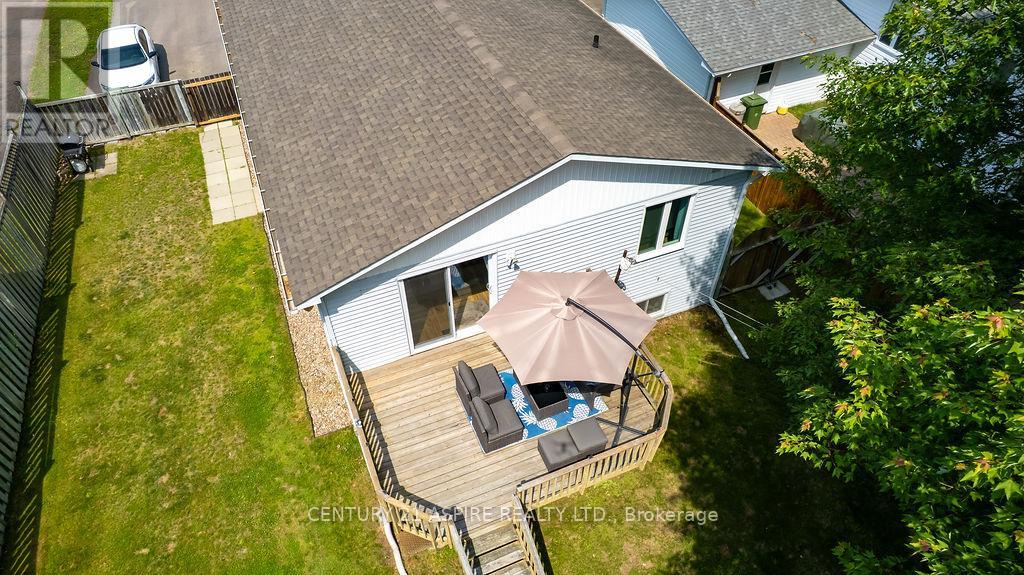 35 A East Street, Petawawa, Ontario  K8H 2N7 - Photo 30 - X12467437