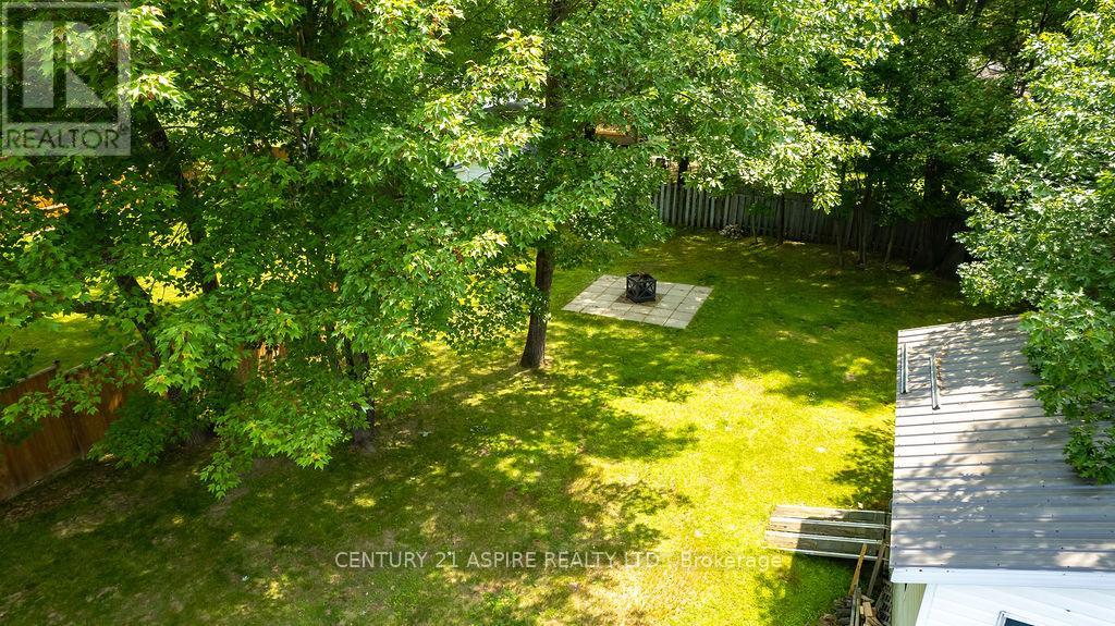 35 A East Street, Petawawa, Ontario  K8H 2N7 - Photo 32 - X12467437