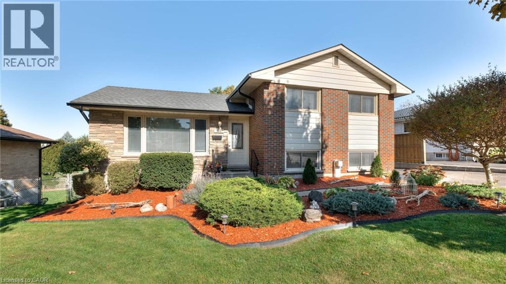 933 Alice Street, Woodstock  by Ask Marius Real Estate 933 Alice Street, Woodstock