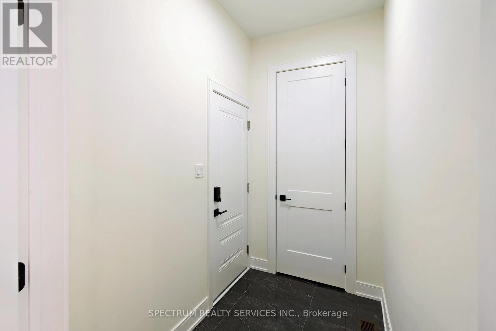 231 Grand Trunk Avenue, Vaughan, Ontario  L6A 5E5 - Photo 35 - N12448567