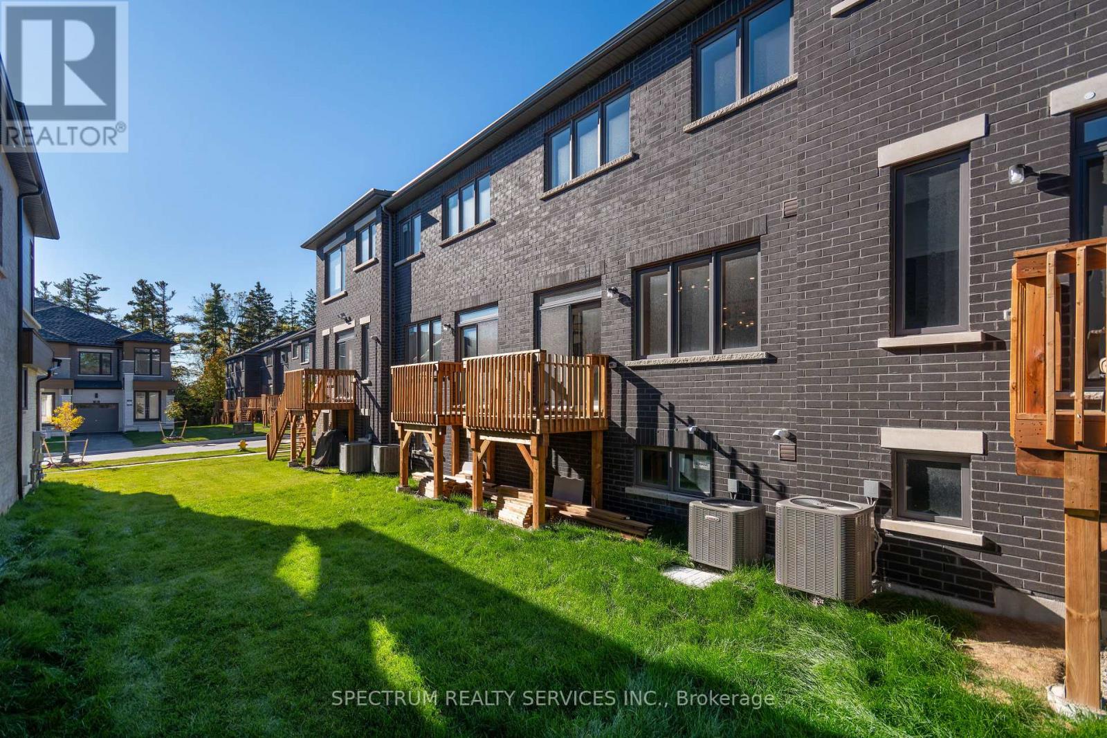 231 Grand Trunk Avenue, Vaughan, Ontario  L6A 5E5 - Photo 36 - N12448567