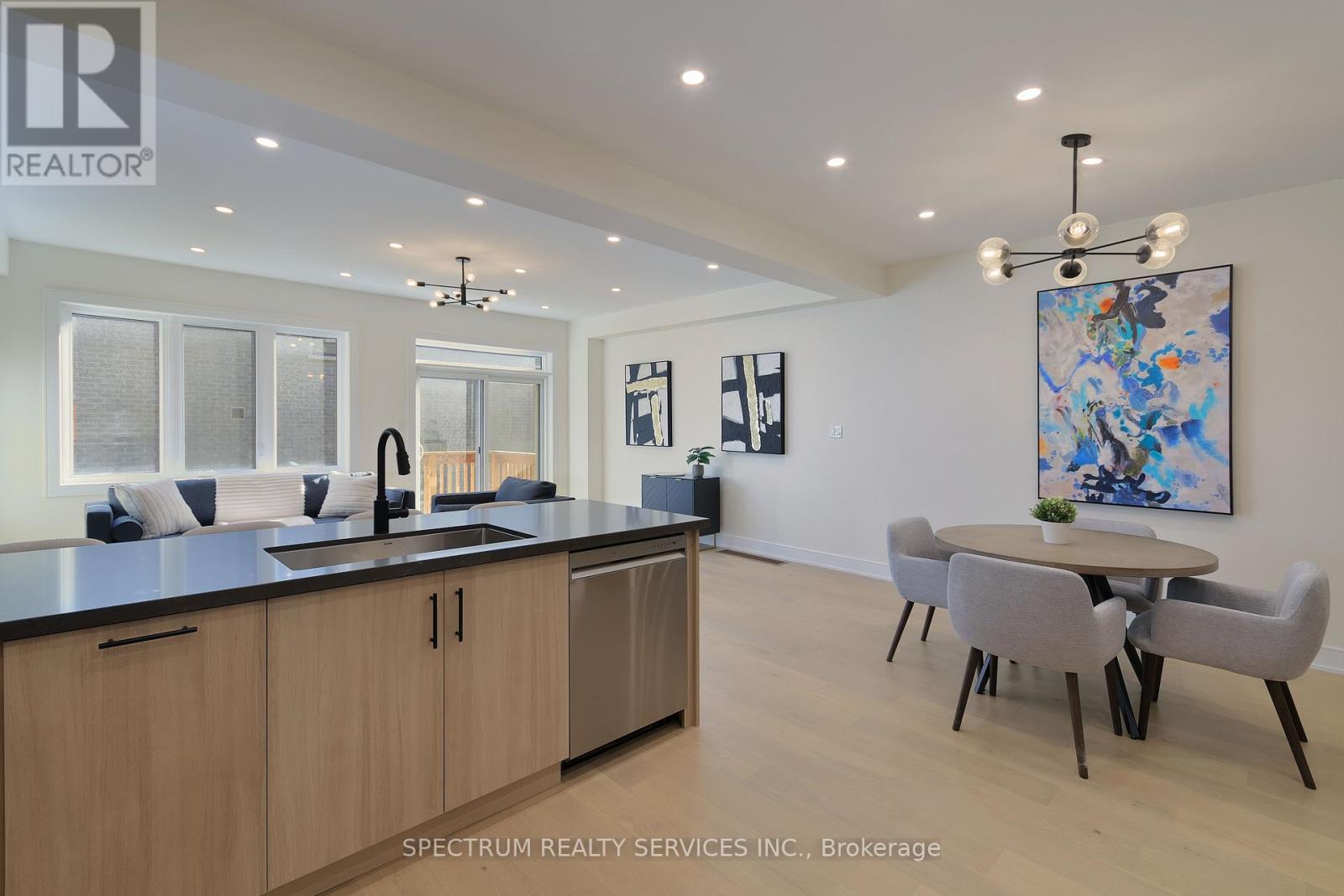231 Grand Trunk Avenue, Vaughan, Ontario  L6A 5E5 - Photo 12 - N12448567