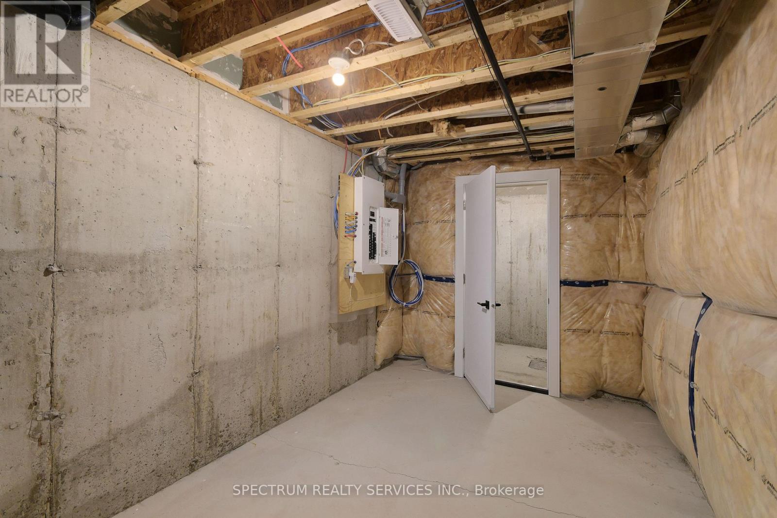 231 Grand Trunk Avenue, Vaughan, Ontario  L6A 5E5 - Photo 34 - N12448567