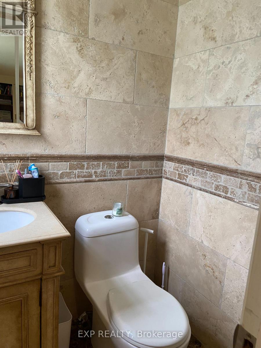 23 Birchwood Avenue, Toronto, Ontario  M2L 1M4 - Photo 7 - C12448586