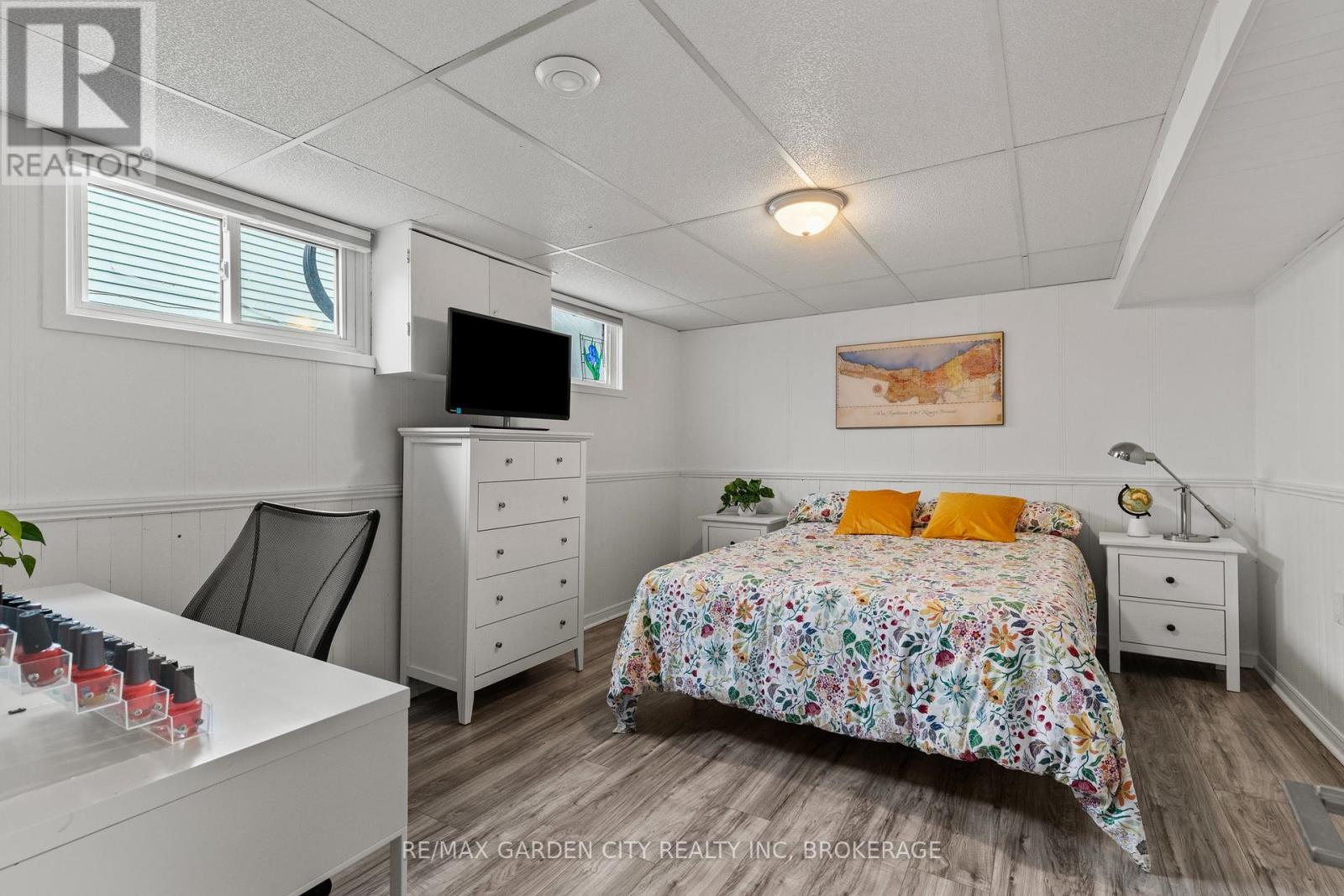 629 Penner Street, Niagara-On-The-Lake, Ontario  L0S 1T0 - Photo 34 - X12425385