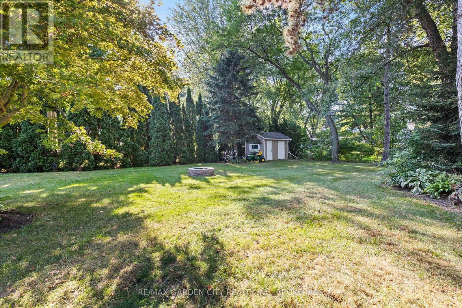 629 Penner Street, Niagara-On-The-Lake, Ontario  L0S 1T0 - Photo 10 - X12425385