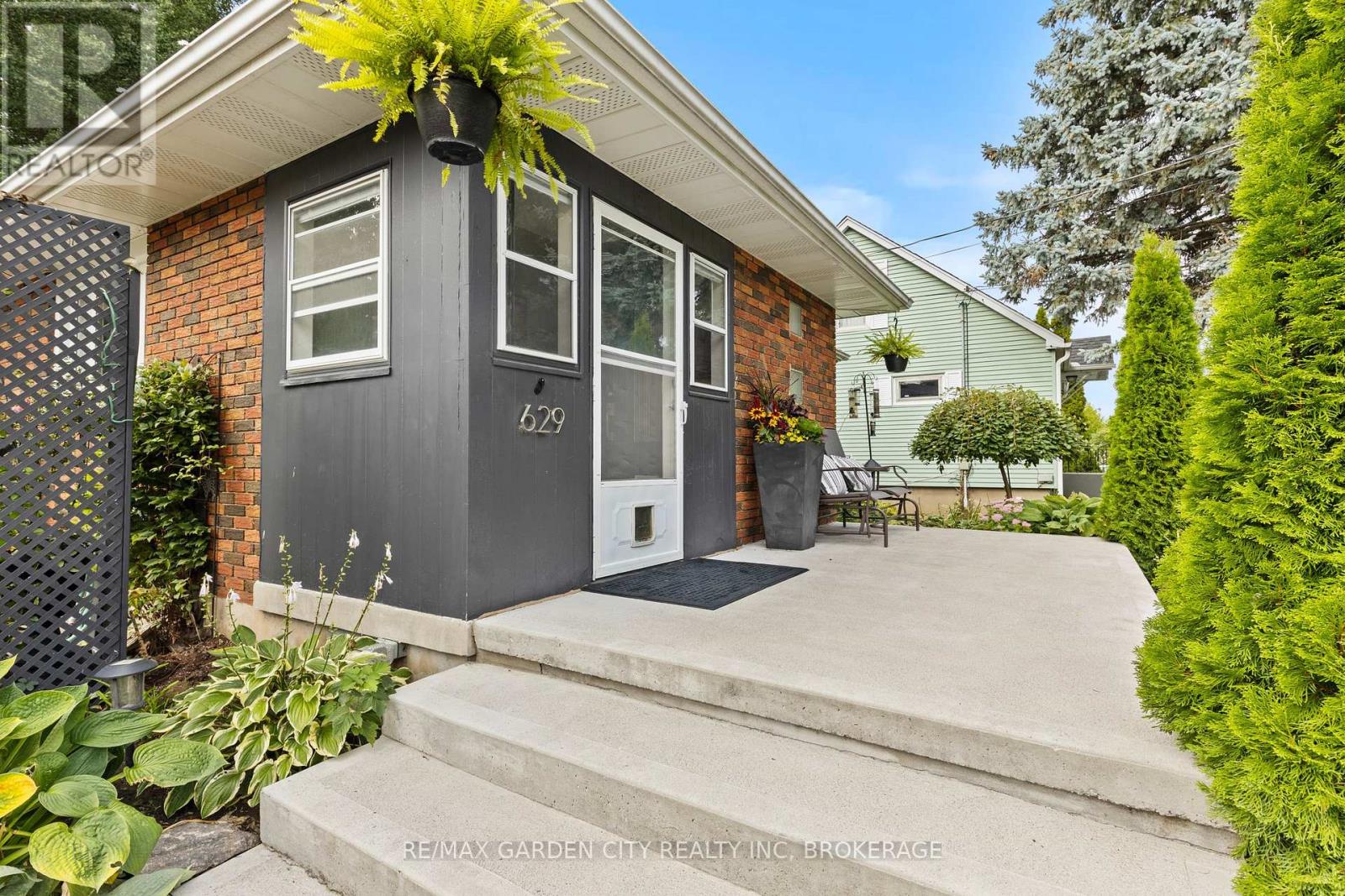 629 Penner Street, Niagara-On-The-Lake, Ontario  L0S 1T0 - Photo 15 - X12425385