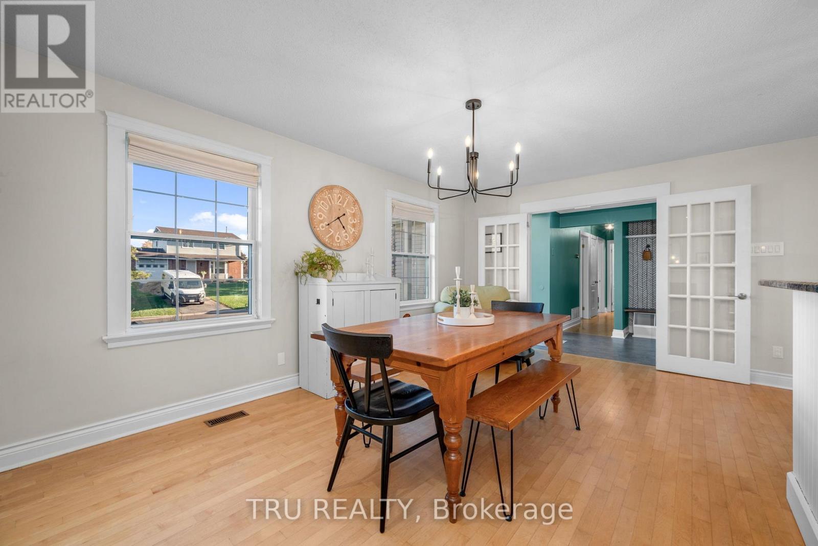 27 Duncan Street, Carleton Place, Ontario  K7C 3W4 - Photo 13 - X12467457