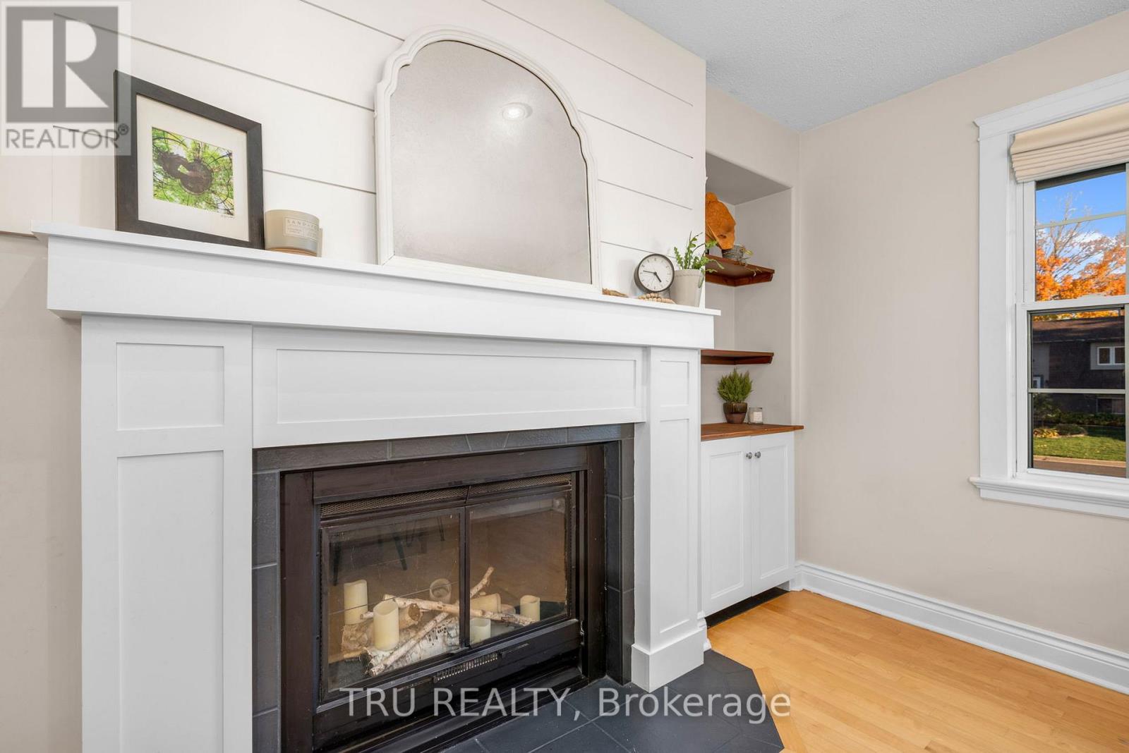 27 Duncan Street, Carleton Place, Ontario  K7C 3W4 - Photo 14 - X12467457
