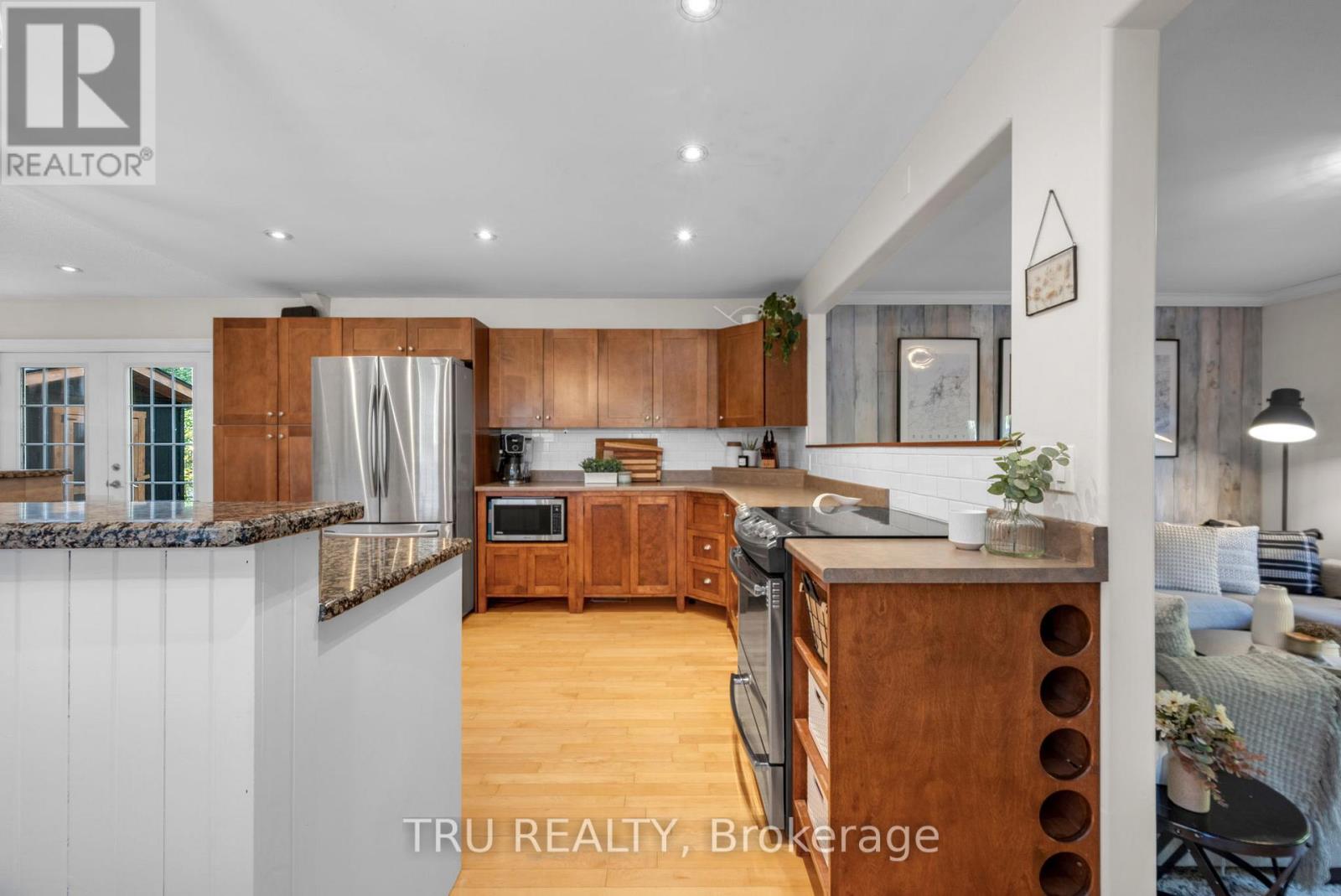 27 Duncan Street, Carleton Place, Ontario  K7C 3W4 - Photo 16 - X12467457