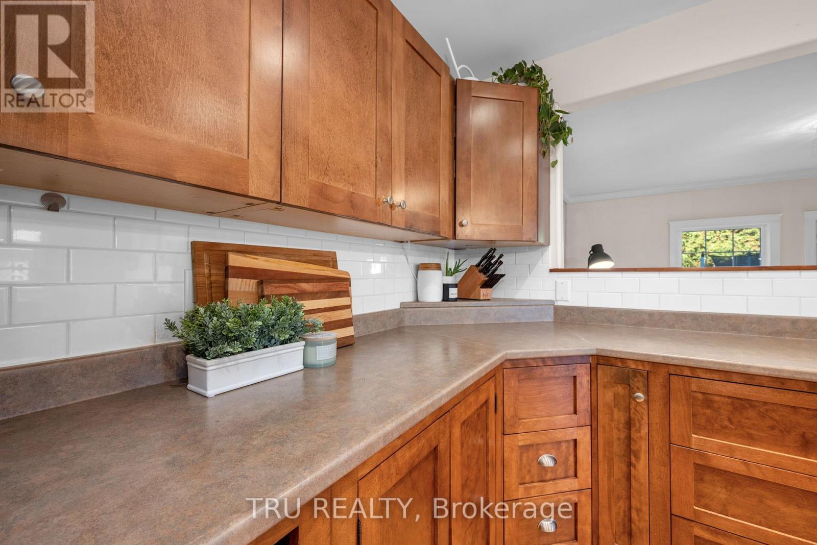 27 Duncan Street, Carleton Place, Ontario  K7C 3W4 - Photo 19 - X12467457