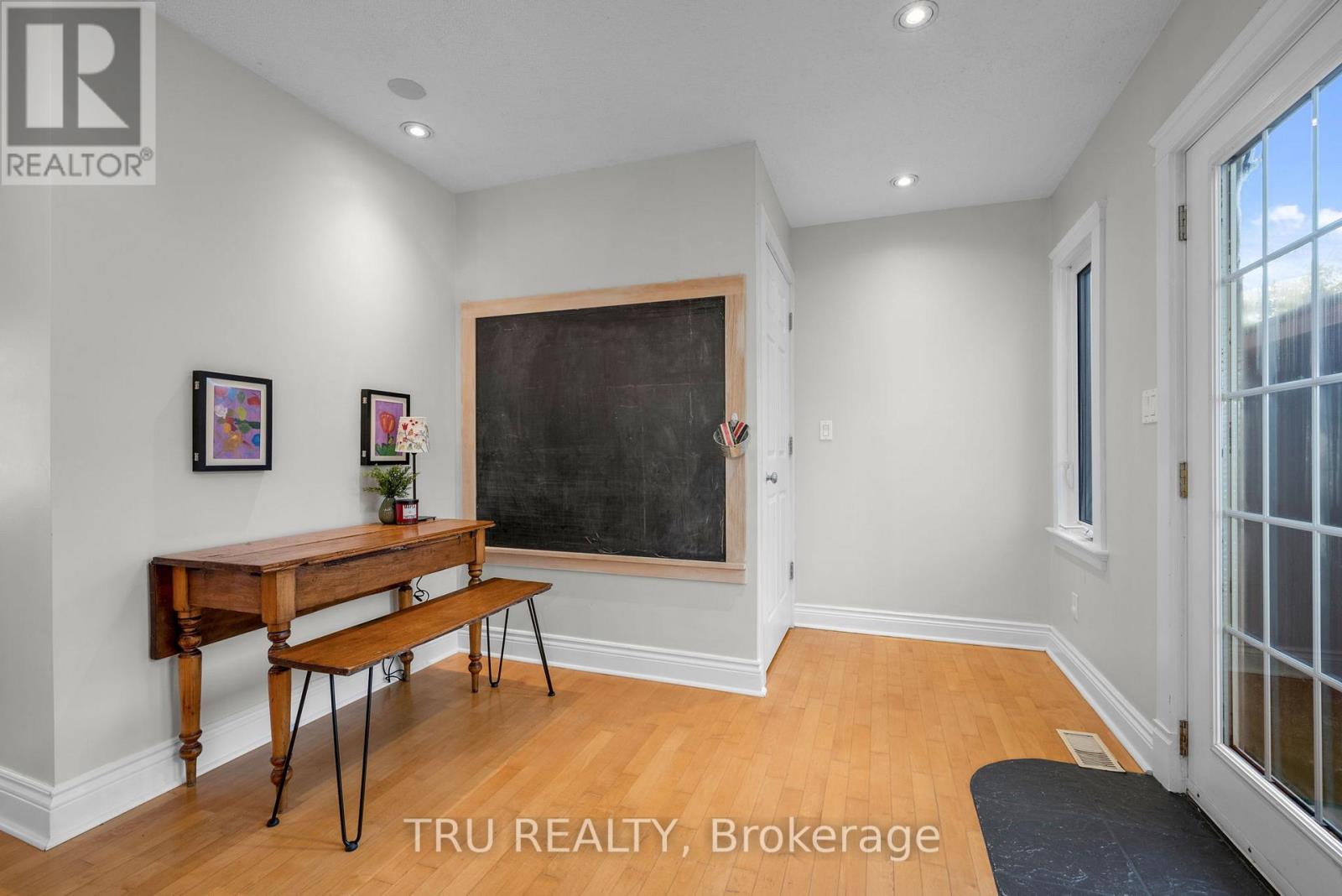 27 Duncan Street, Carleton Place, Ontario  K7C 3W4 - Photo 25 - X12467457