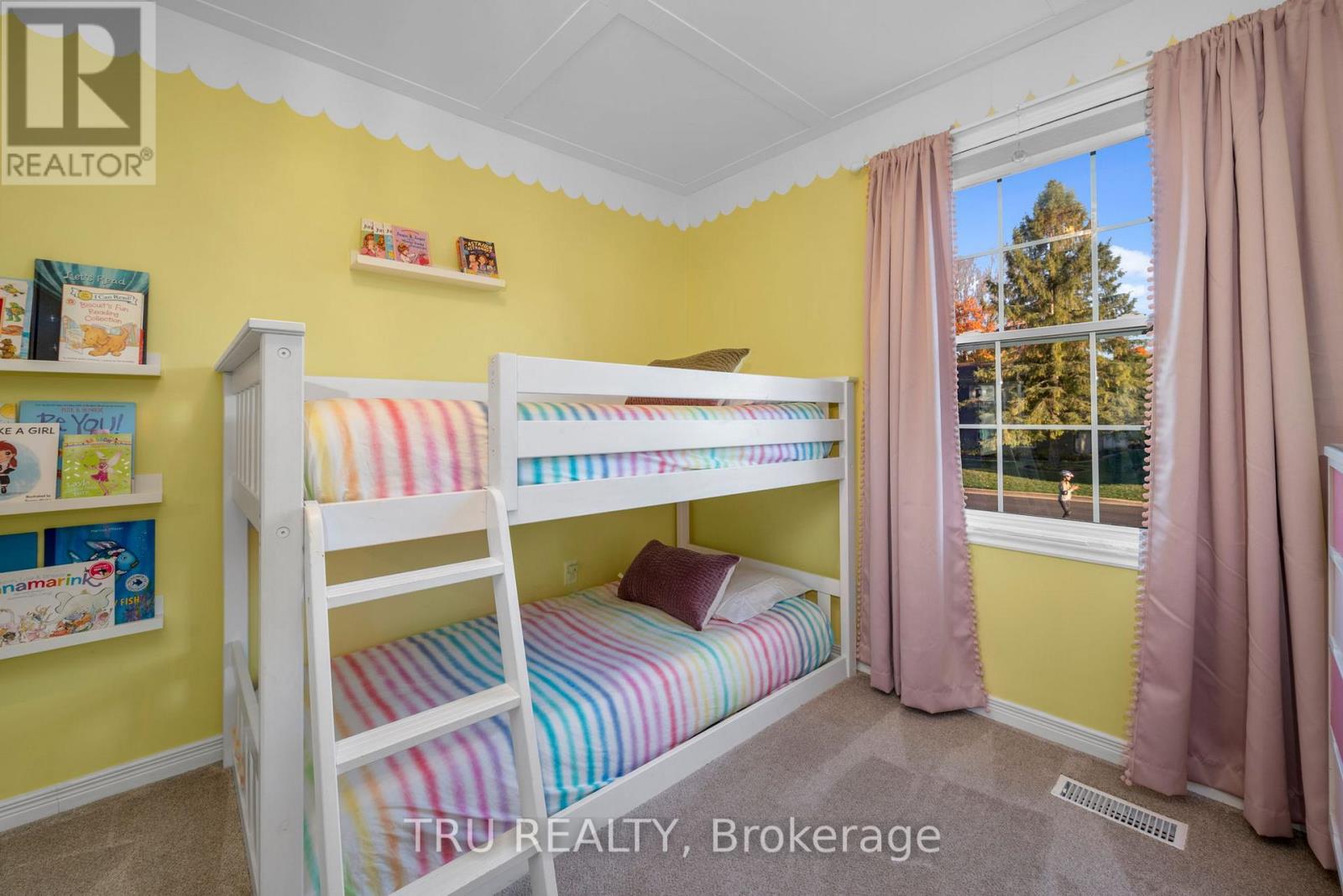 27 Duncan Street, Carleton Place, Ontario  K7C 3W4 - Photo 32 - X12467457