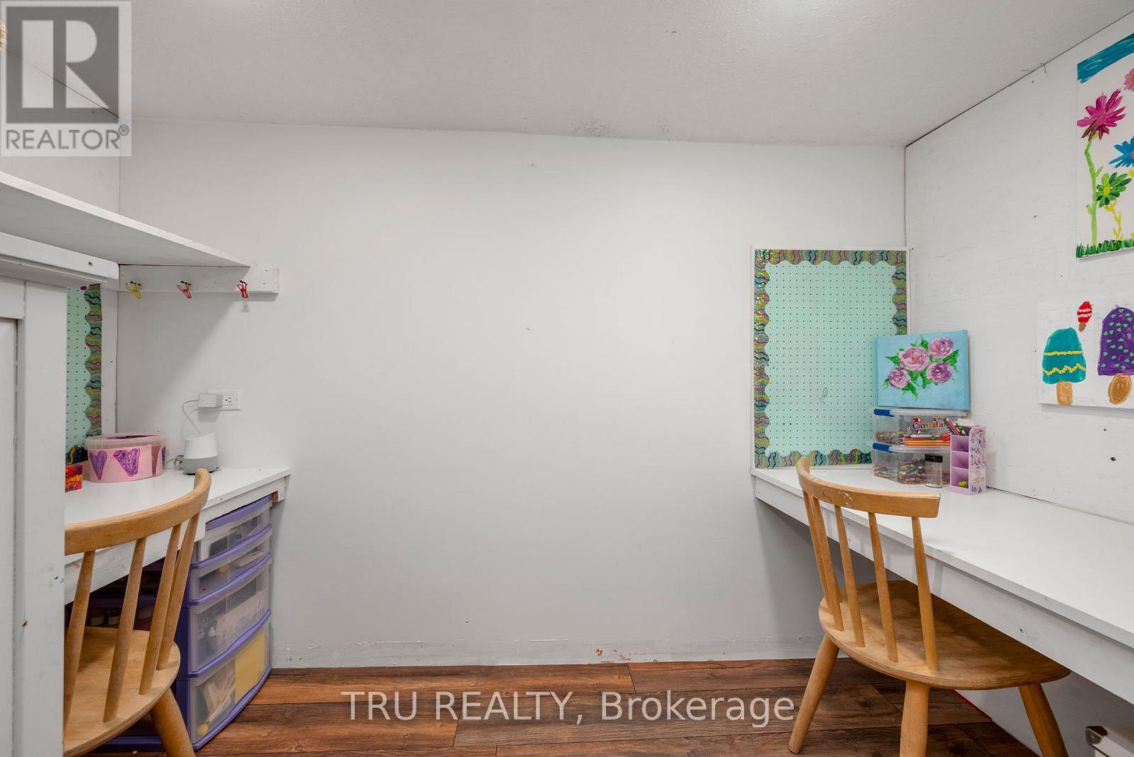 27 Duncan Street, Carleton Place, Ontario  K7C 3W4 - Photo 41 - X12467457