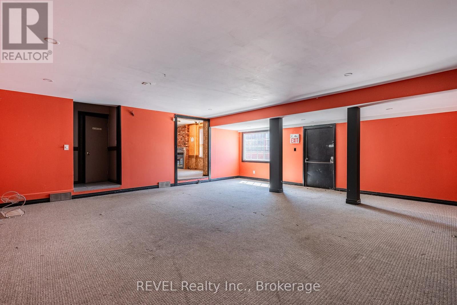 131 Niagara Street, St. Catharines, Ontario  L2R 4L6 - Photo 22 - X12467432