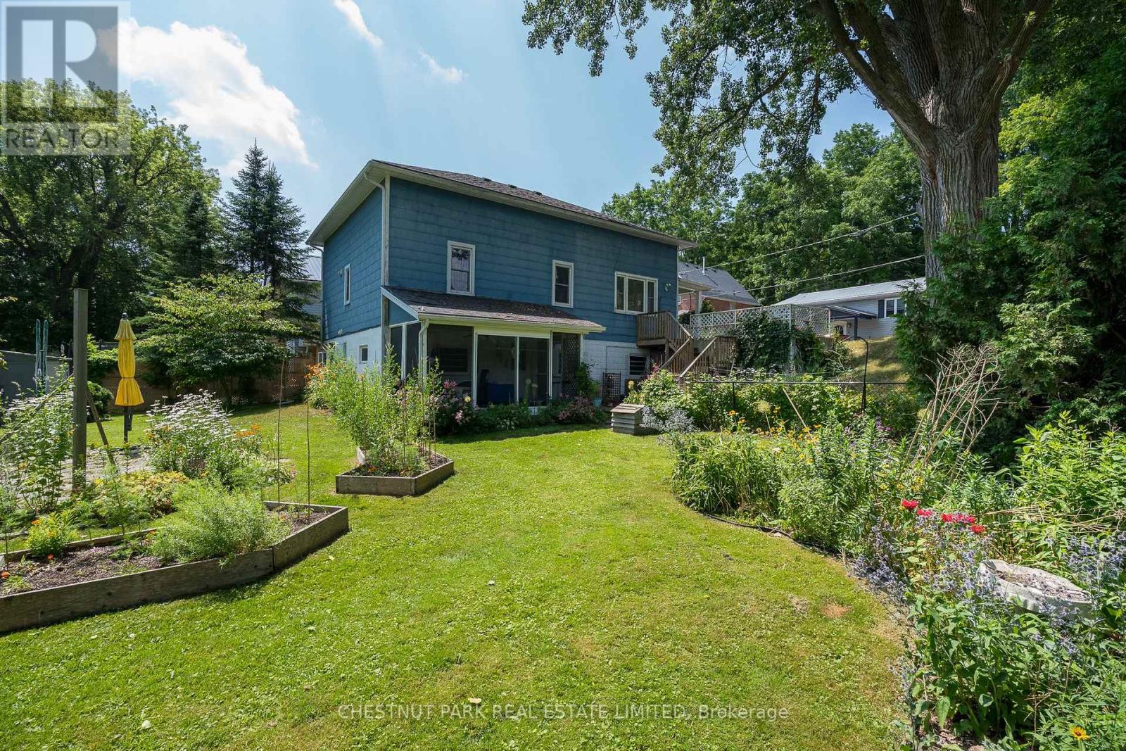 9 East Mary Street, Prince Edward County (Picton), Ontario  K0K 2T0 - Photo 1 - X12467460