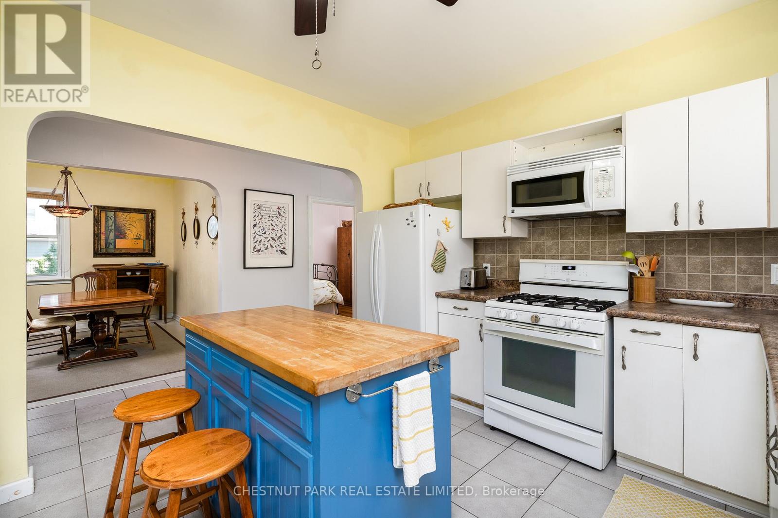 9 East Mary Street, Prince Edward County (Picton), Ontario  K0K 2T0 - Photo 15 - X12467460
