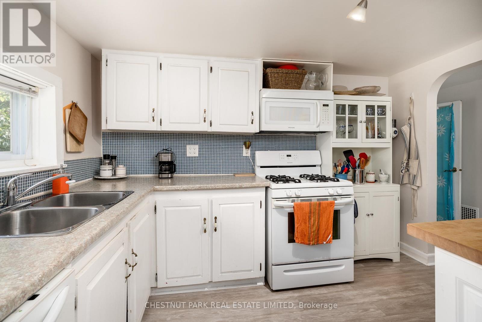 9 East Mary Street, Prince Edward County (Picton), Ontario  K0K 2T0 - Photo 28 - X12467460