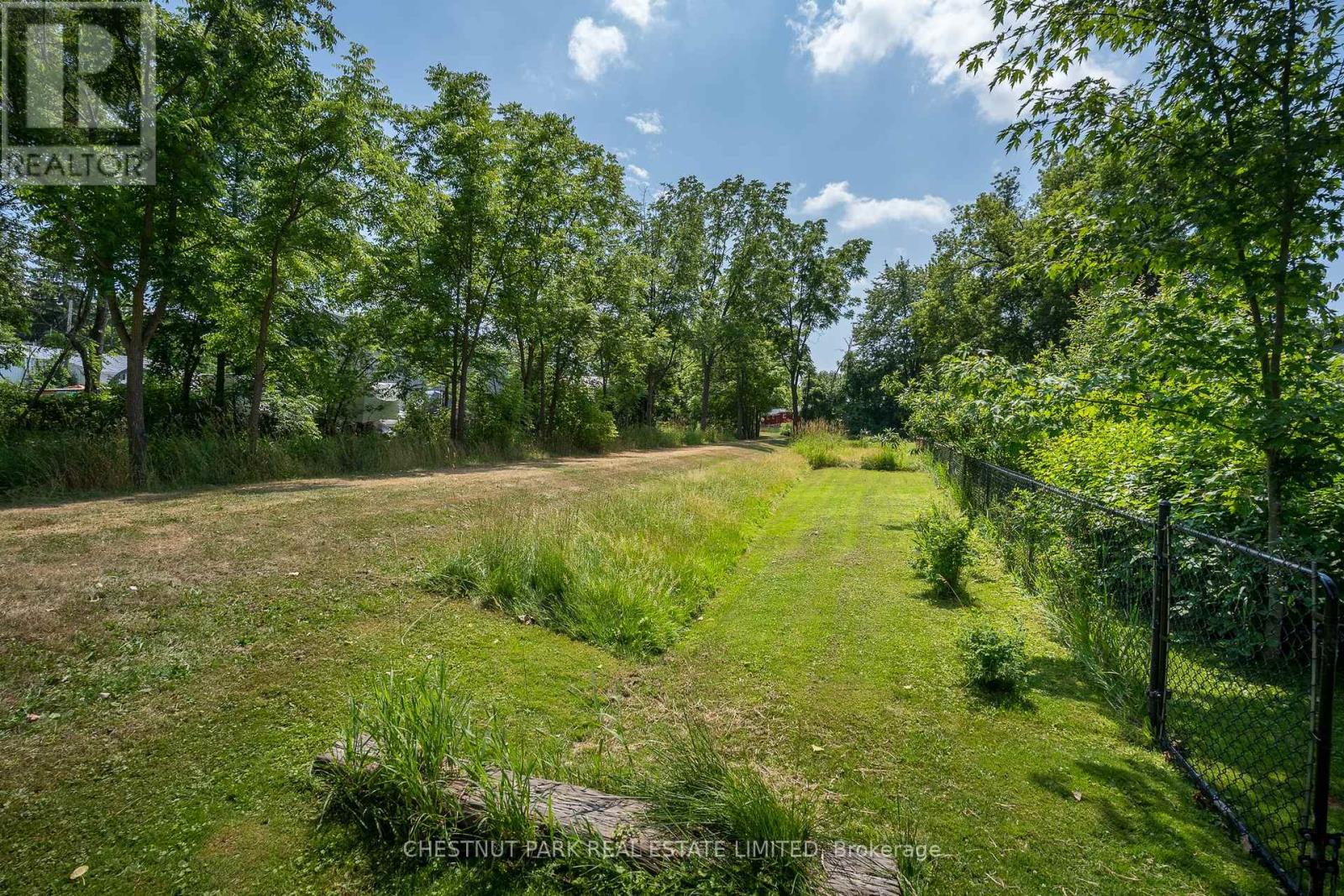 9 East Mary Street, Prince Edward County (Picton), Ontario  K0K 2T0 - Photo 43 - X12467460
