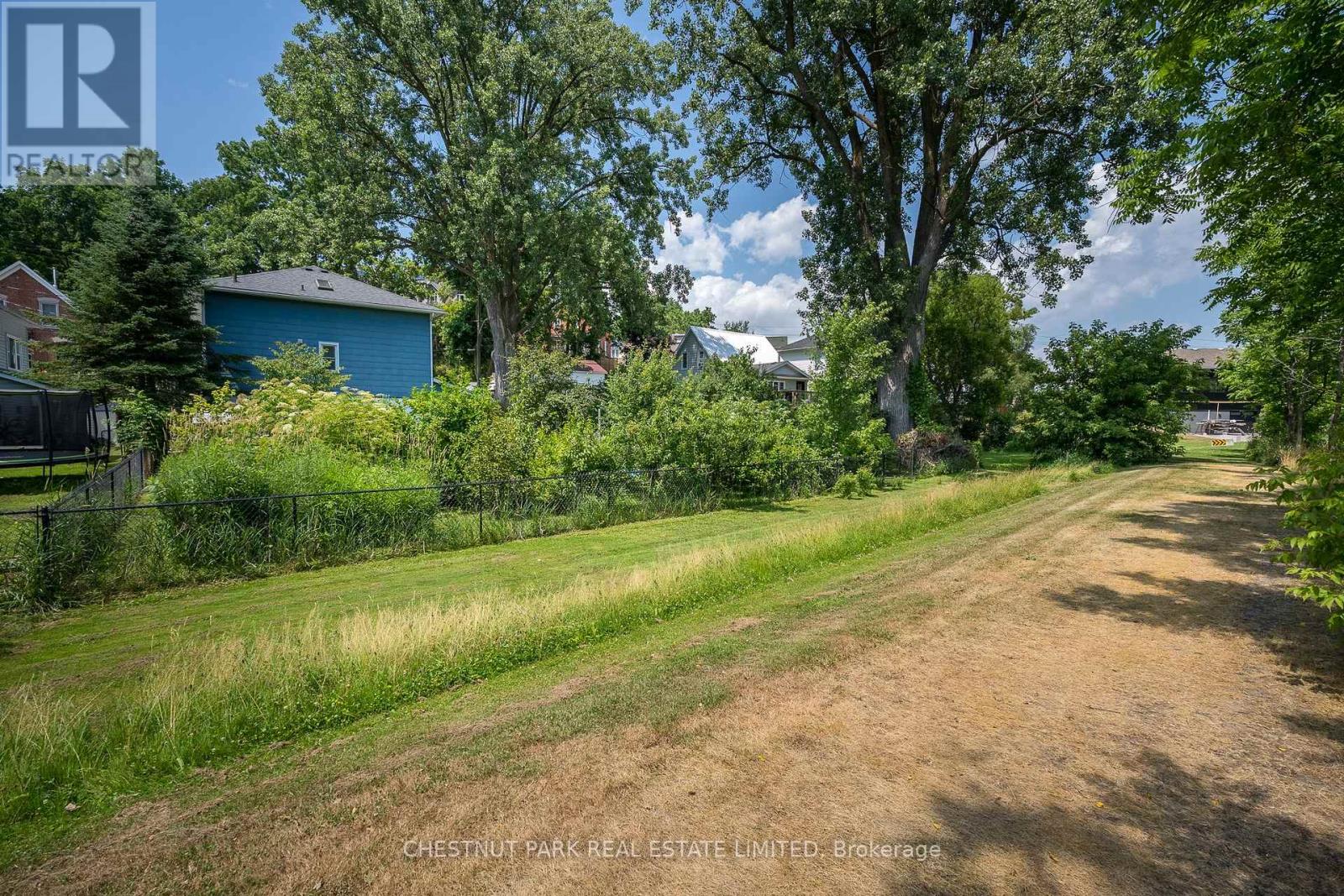 9 East Mary Street, Prince Edward County (Picton), Ontario  K0K 2T0 - Photo 44 - X12467460