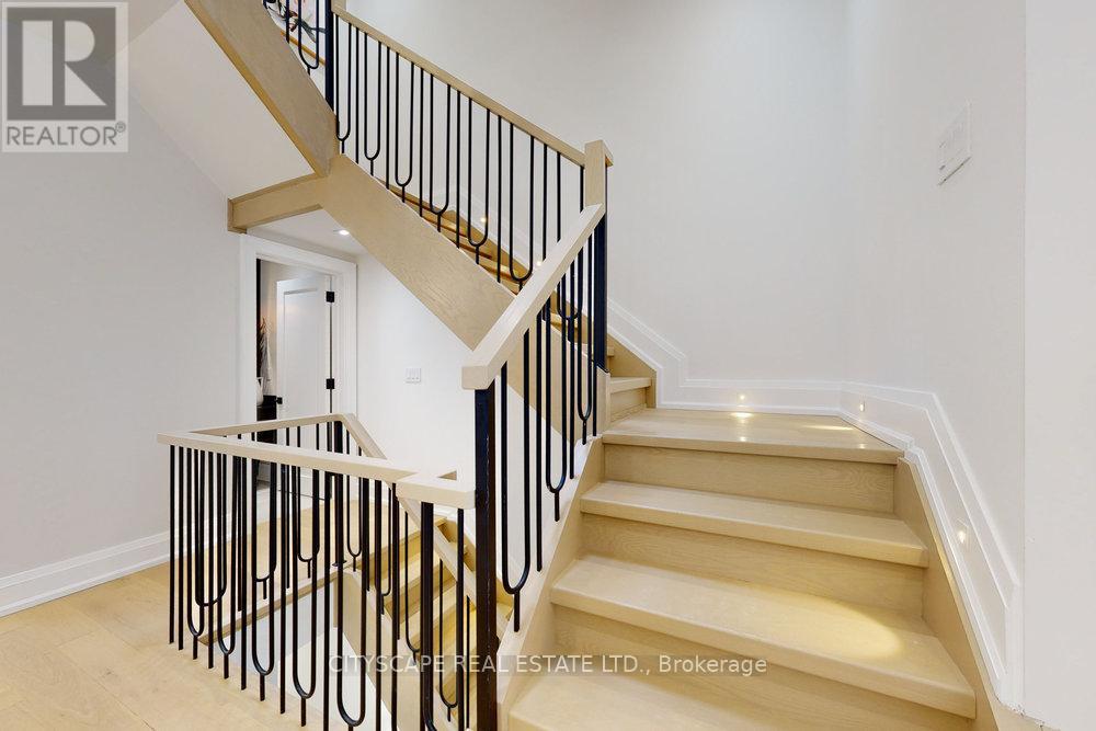 81a Oriole Road, Toronto, Ontario  M4V 2G2 - Photo 22 - C12467403