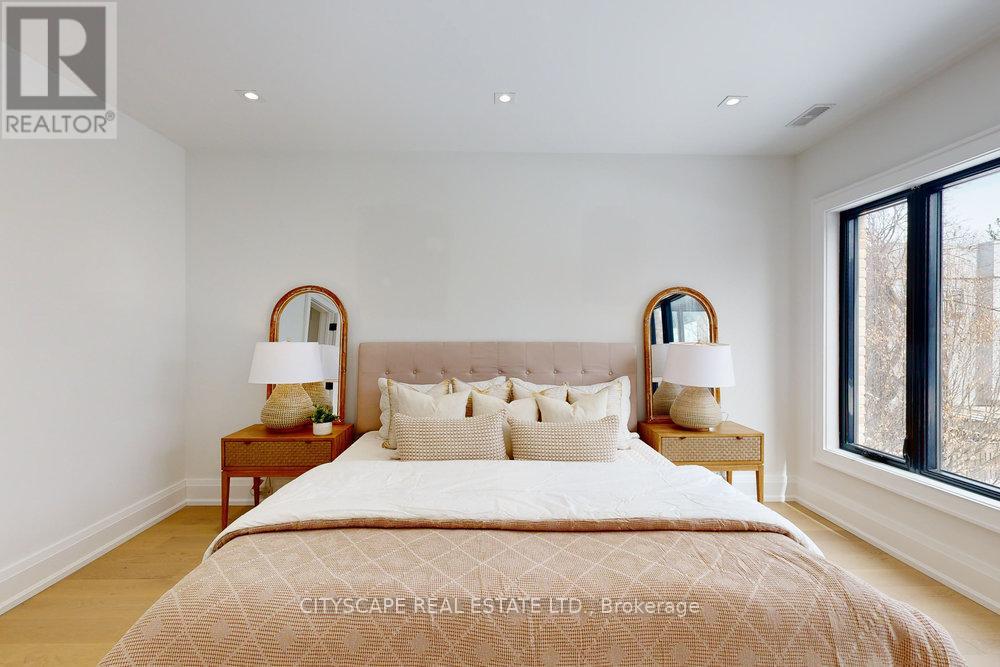 81a Oriole Road, Toronto, Ontario  M4V 2G2 - Photo 26 - C12467403