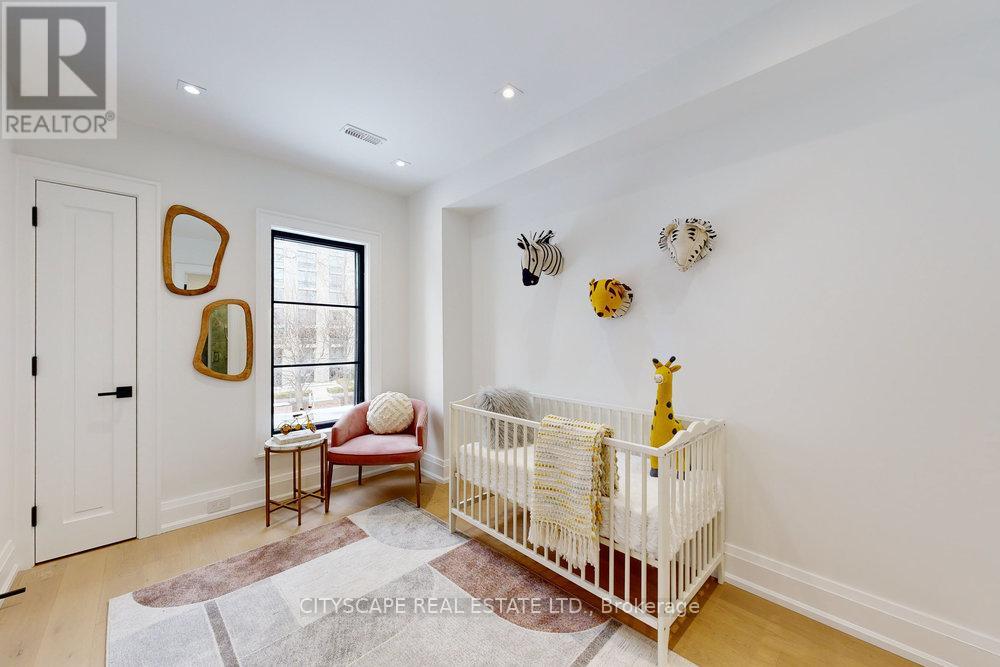 81a Oriole Road, Toronto, Ontario  M4V 2G2 - Photo 27 - C12467403