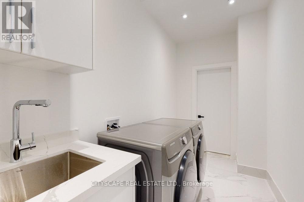 81a Oriole Road, Toronto, Ontario  M4V 2G2 - Photo 36 - C12467403