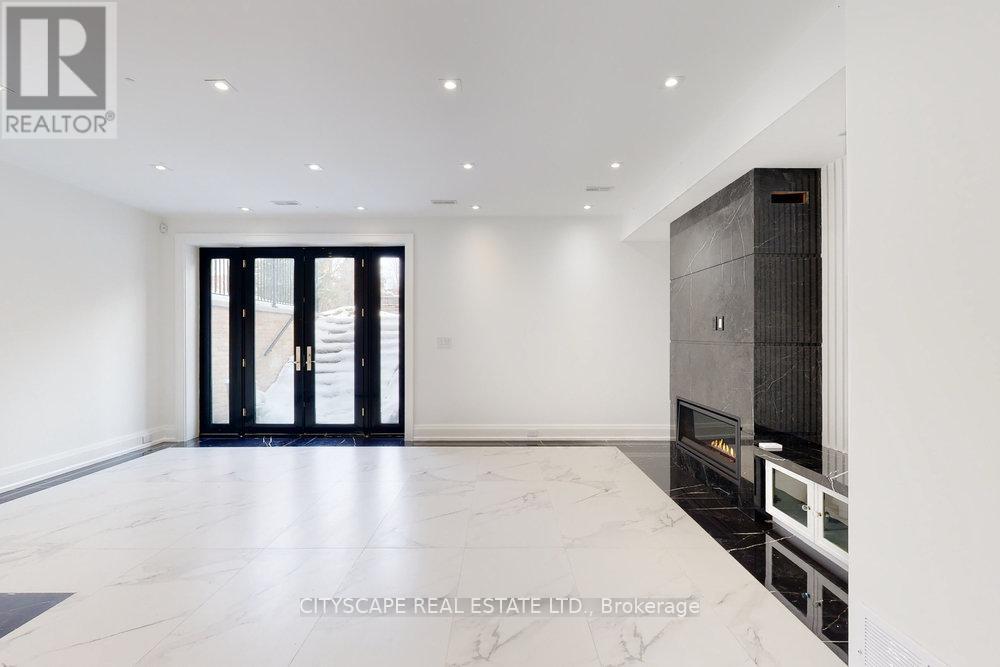 81a Oriole Road, Toronto, Ontario  M4V 2G2 - Photo 37 - C12467403