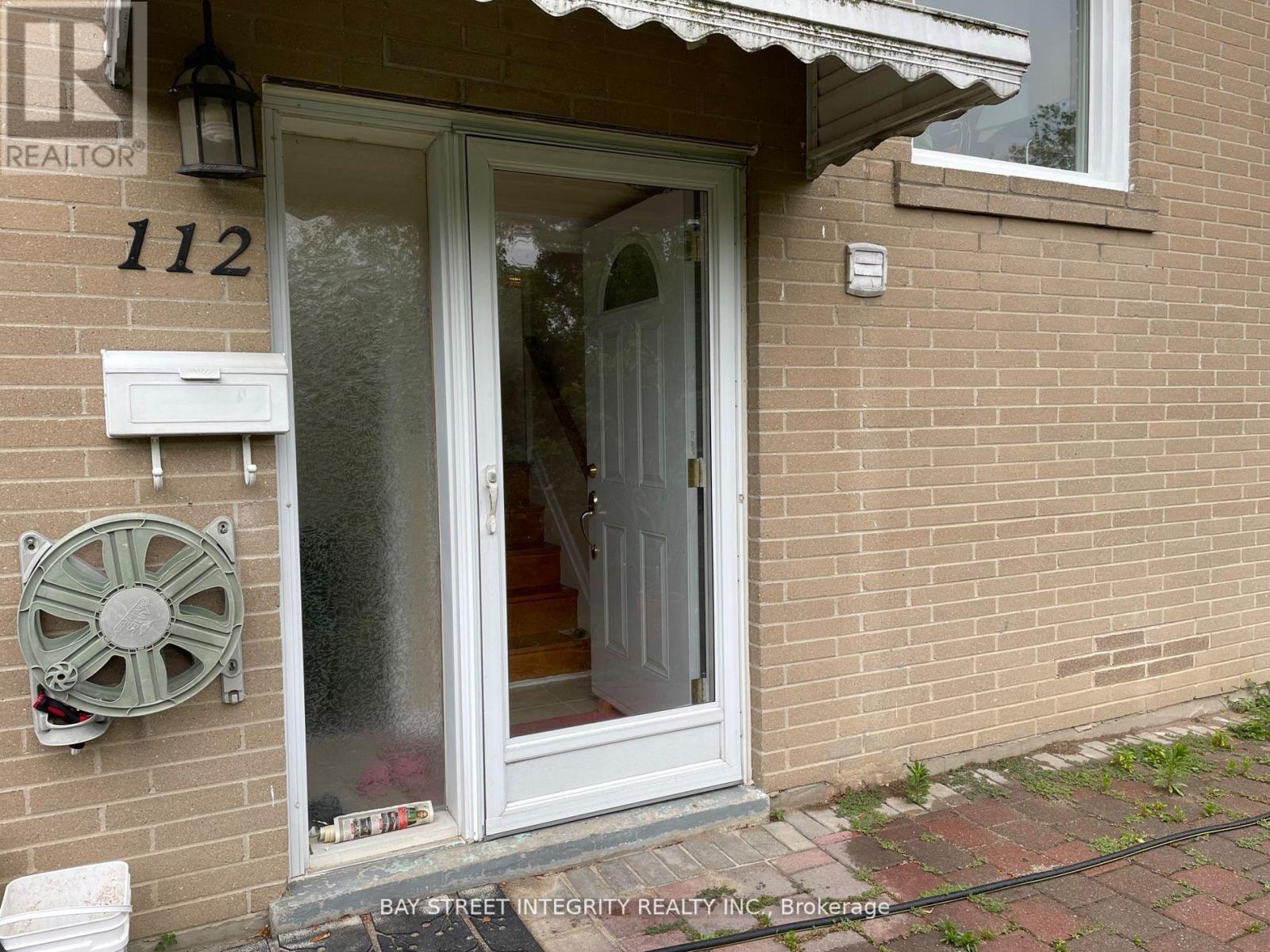 Bsmt - 112 Combermere Drive, Toronto, Ontario  M3A 2W8 - Photo 2 - C12467421