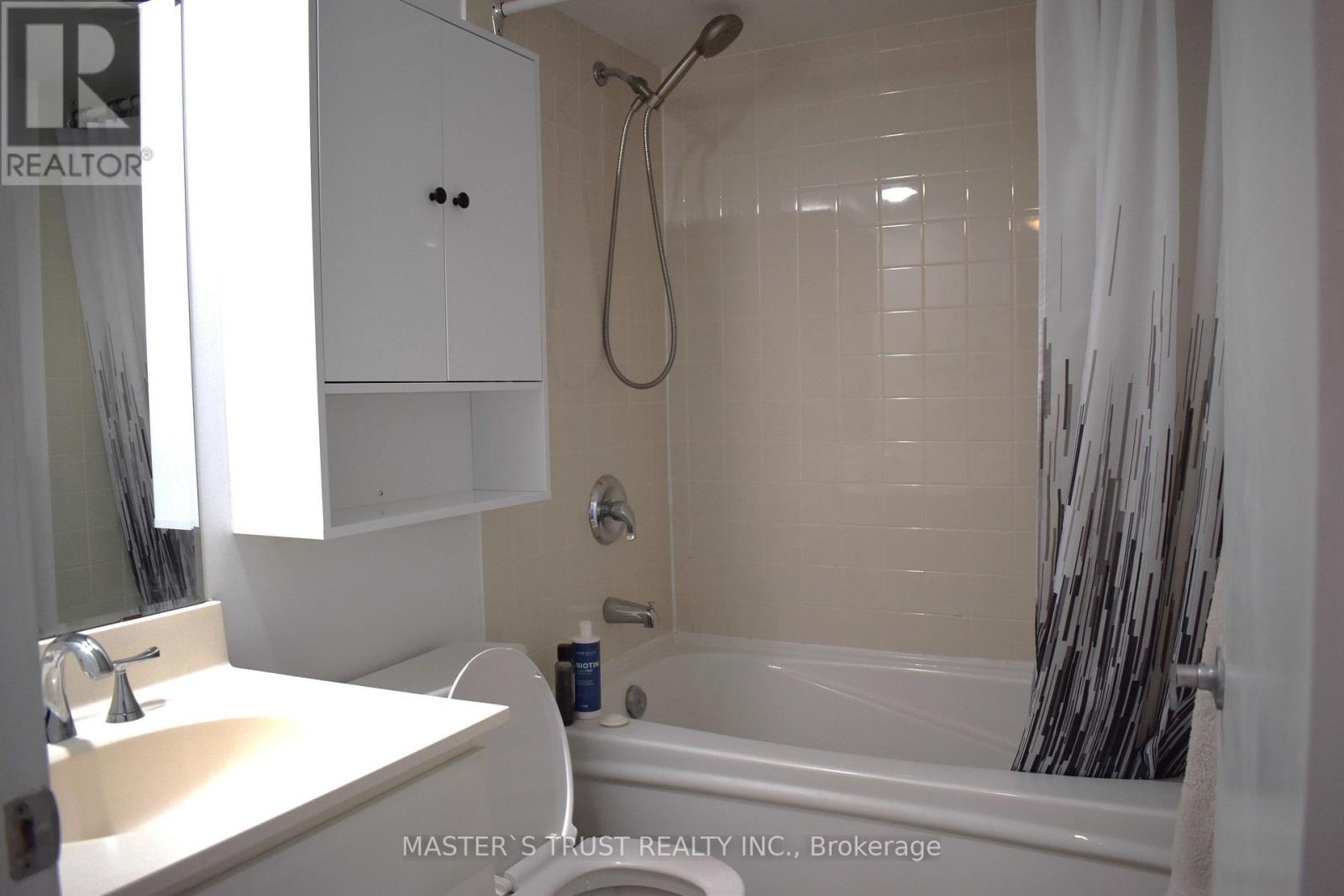 702 - 36 Lee Centre Drive, Toronto, Ontario  M1H 3J1 - Photo 16 - E12467410