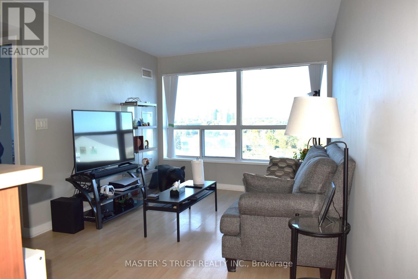 702 - 36 Lee Centre Drive, Toronto, Ontario  M1H 3J1 - Photo 3 - E12467410