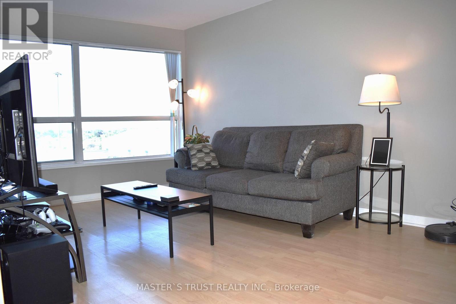 702 - 36 Lee Centre Drive, Toronto, Ontario  M1H 3J1 - Photo 4 - E12467410