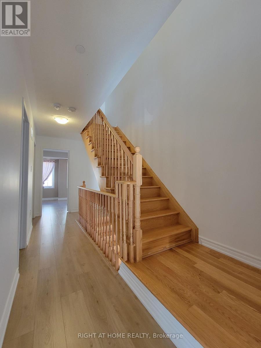 48 Filly Path, Oshawa, Ontario  L1L 0K9 - Photo 10 - E12467438