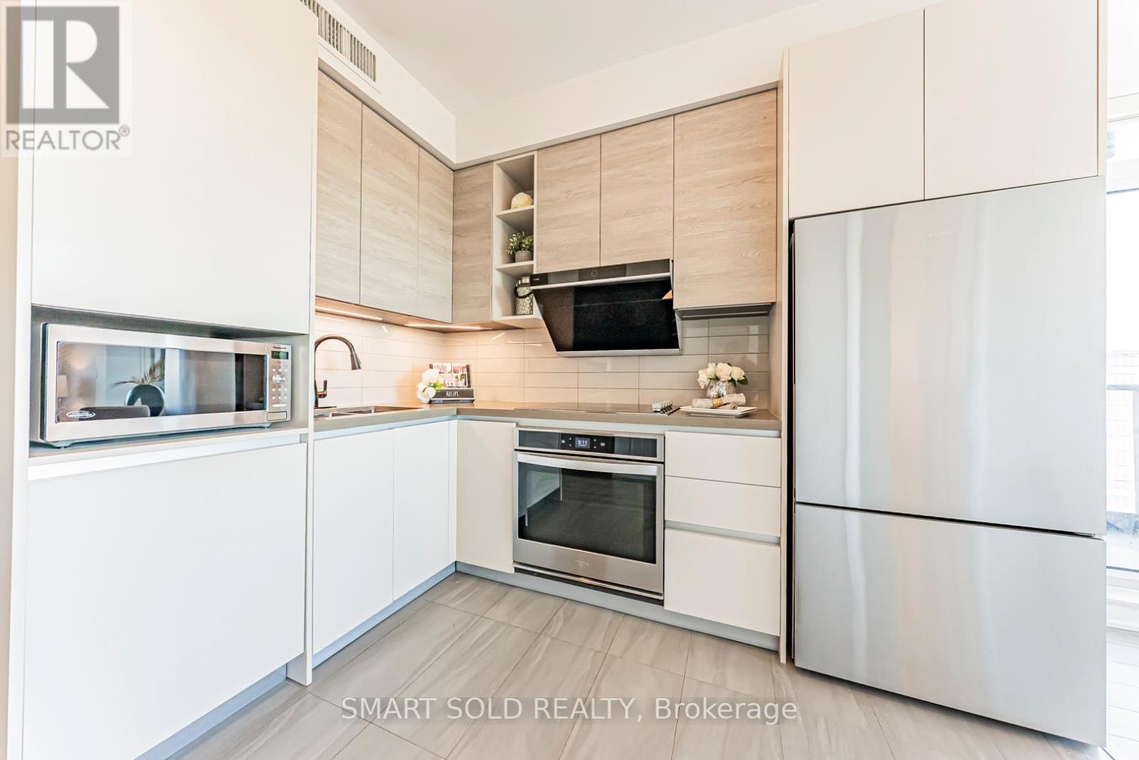 1012 - 398 Hwy 7 E, Richmond Hill, Ontario  L4B 0G6 - Photo 11 - N12467396