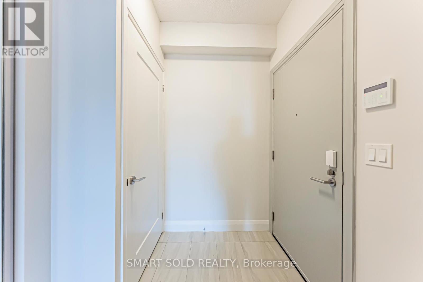 1012 - 398 Hwy 7 E, Richmond Hill, Ontario  L4B 0G6 - Photo 6 - N12467396