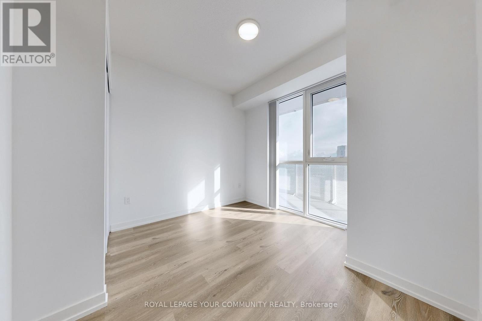 4508 - 28 Interchange Way, Vaughan, Ontario  L4K 0P8 - Photo 12 - N12467398