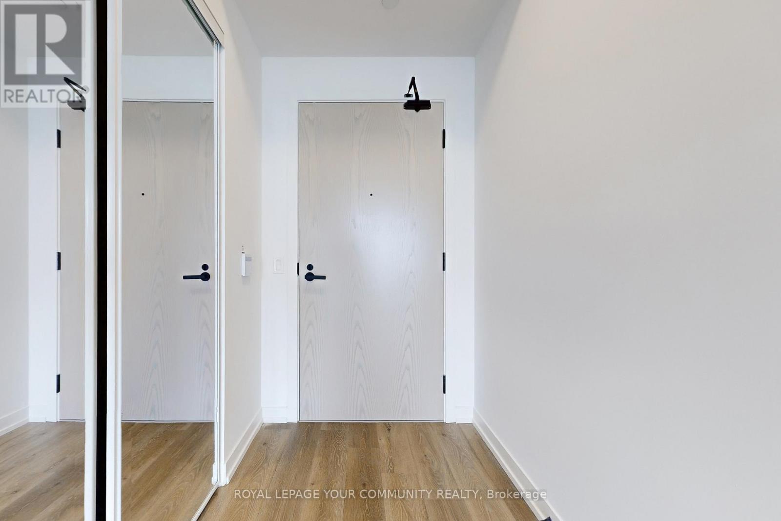 4508 - 28 Interchange Way, Vaughan, Ontario  L4K 0P8 - Photo 17 - N12467398