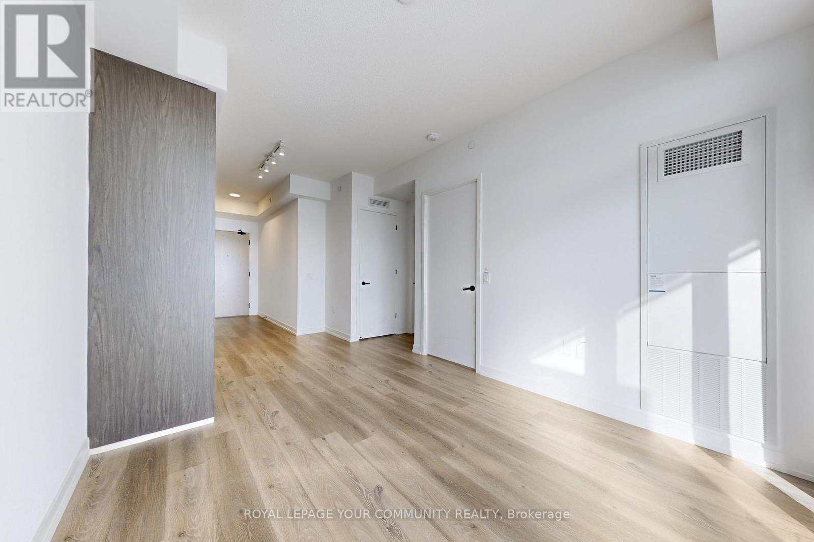 4508 - 28 Interchange Way, Vaughan, Ontario  L4K 0P8 - Photo 6 - N12467398