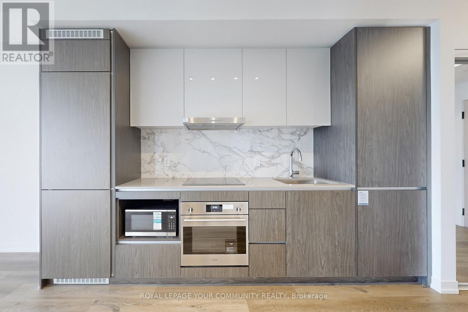 4508 - 28 Interchange Way, Vaughan, Ontario  L4K 0P8 - Photo 9 - N12467398