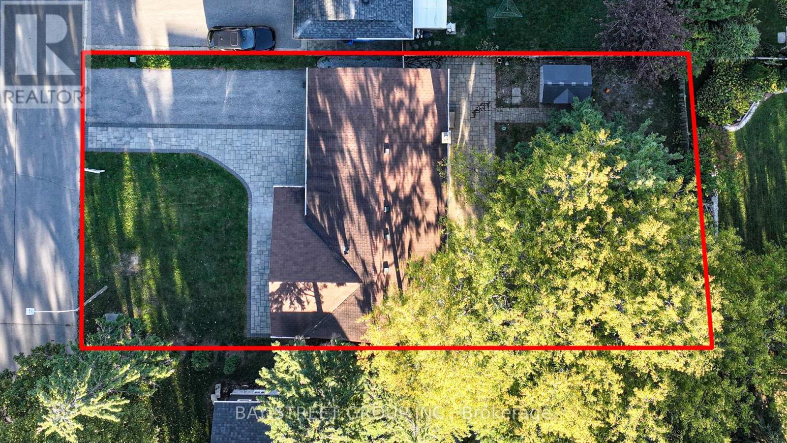 4 Sir Brandiles Place, Markham, Ontario  L3P 2Z5 - Photo 2 - N12467425