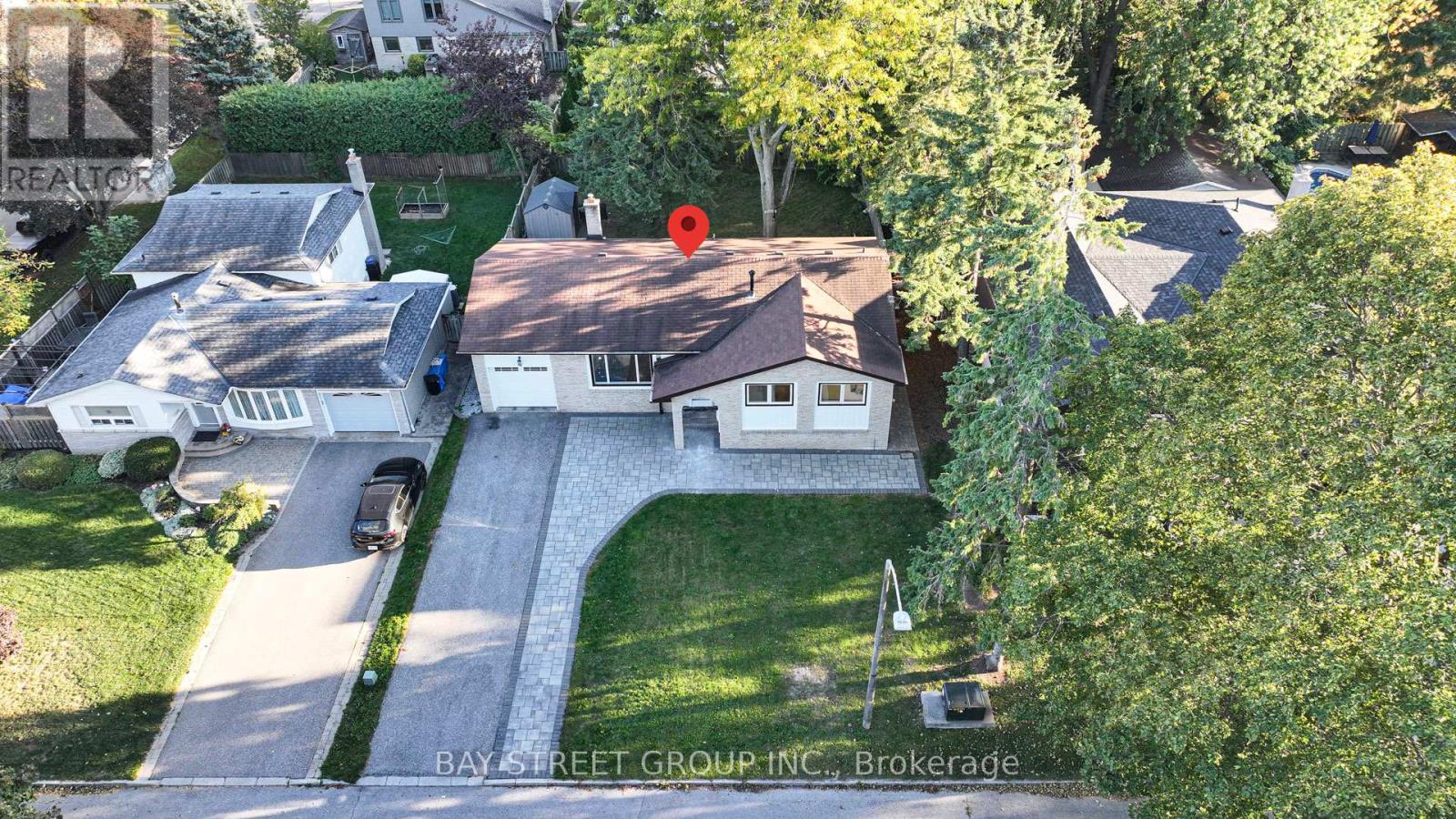 4 Sir Brandiles Place, Markham, Ontario  L3P 2Z5 - Photo 3 - N12467425