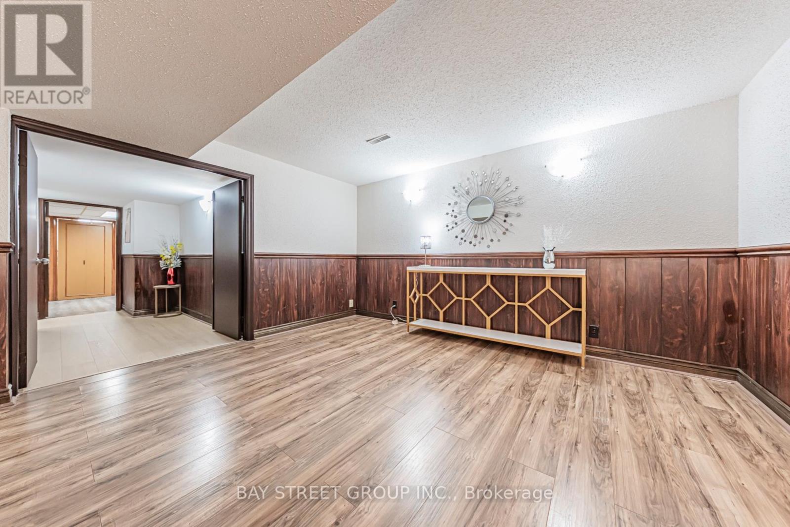 4 Sir Brandiles Place, Markham, Ontario  L3P 2Z5 - Photo 34 - N12467425
