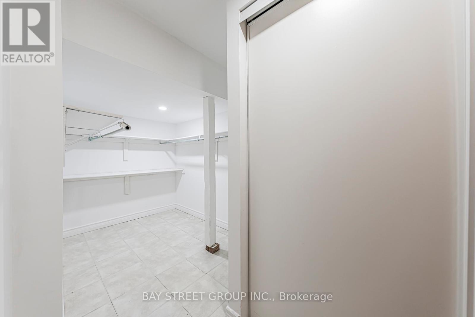 4 Sir Brandiles Place, Markham, Ontario  L3P 2Z5 - Photo 47 - N12467425