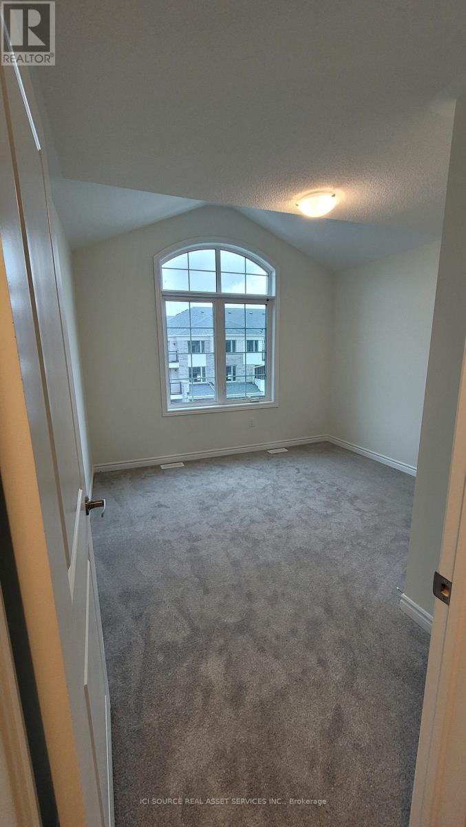 31 Thomas Frisby Jr Crescent, Markham, Ontario  L6C 3L1 - Photo 6 - N12467444