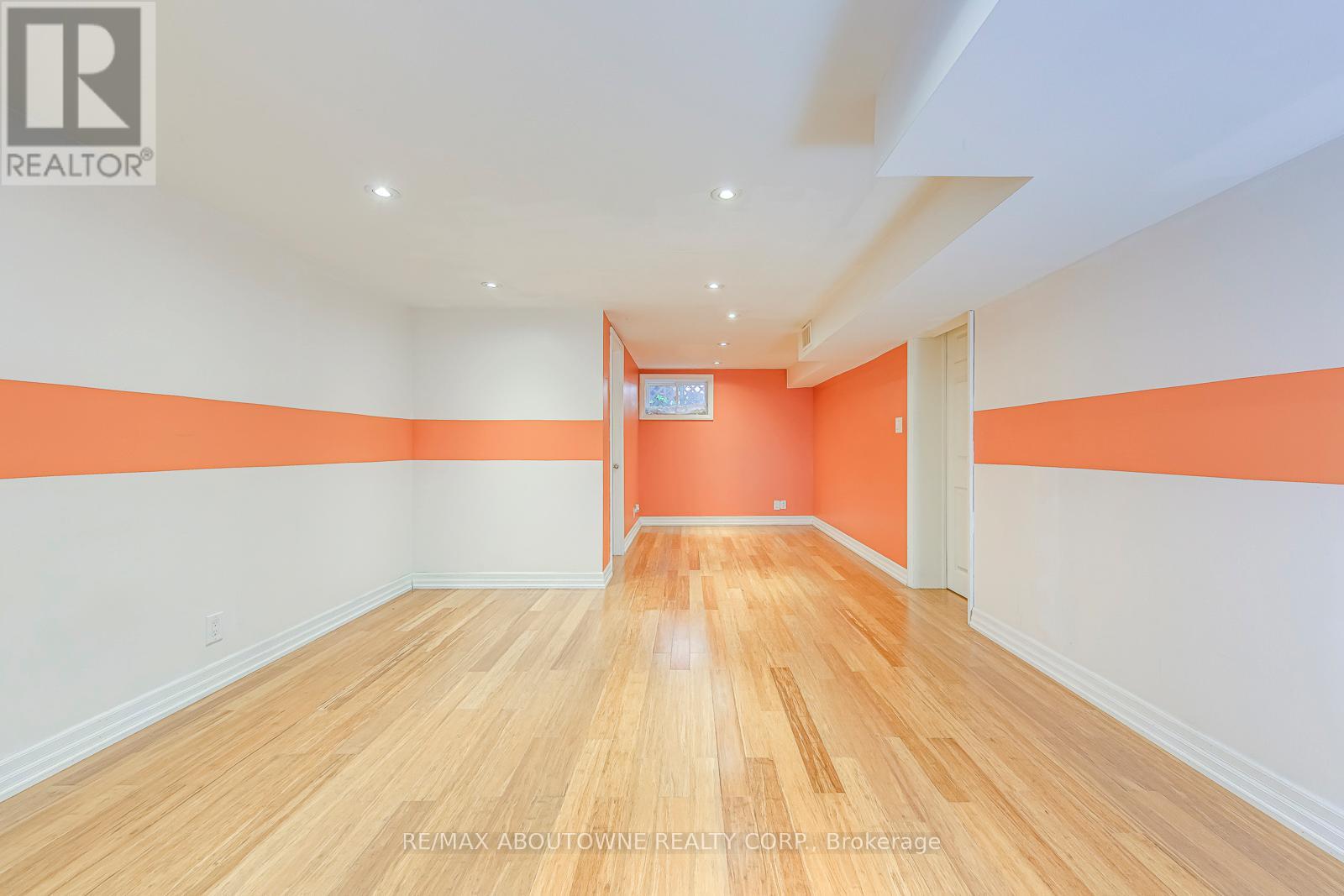 3 Glenn Murray Drive, Toronto, Ontario  M8Y 3H2 - Photo 27 - W12467393