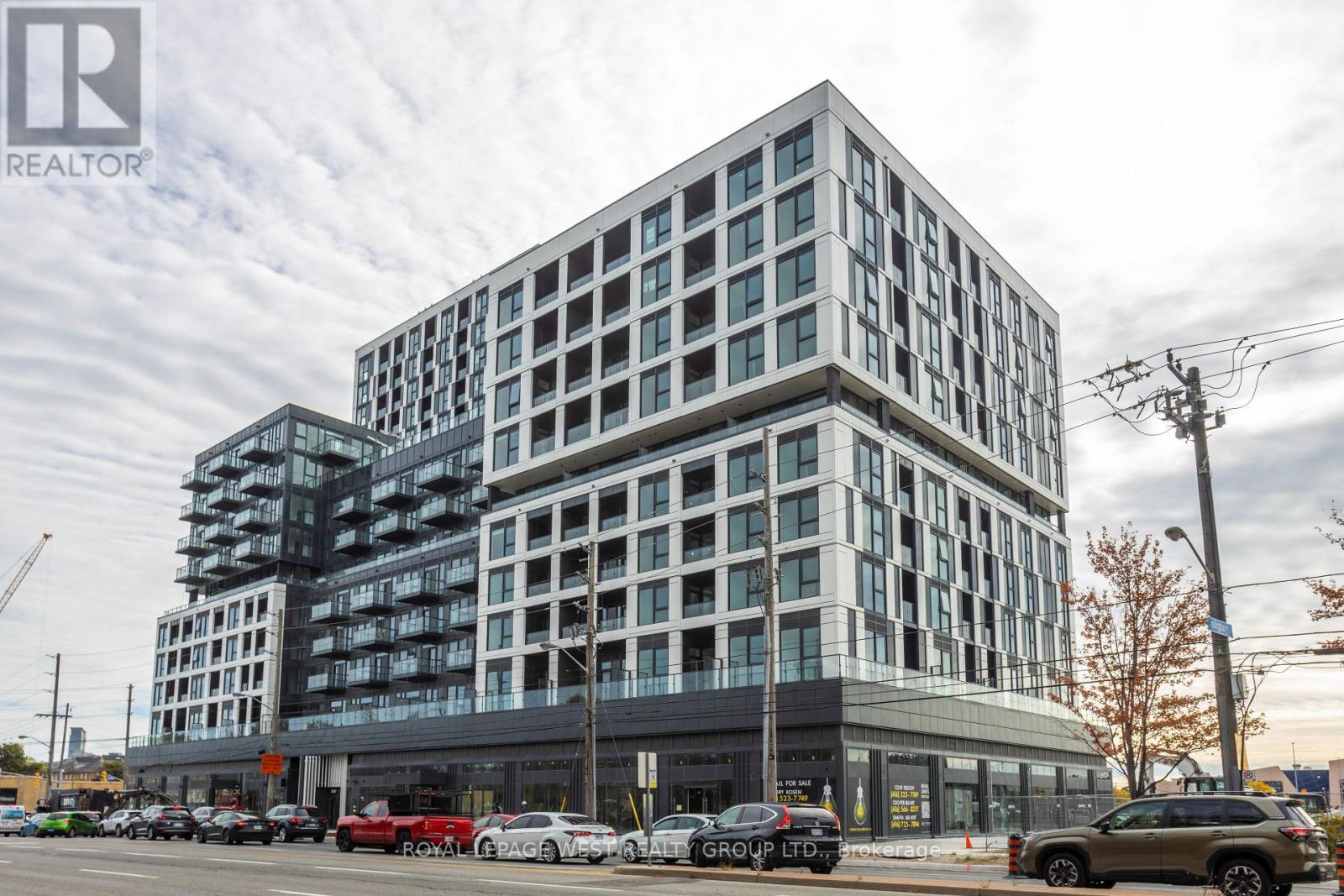 203 - 1007 THE QUEENSWAY, Toronto, Ontario