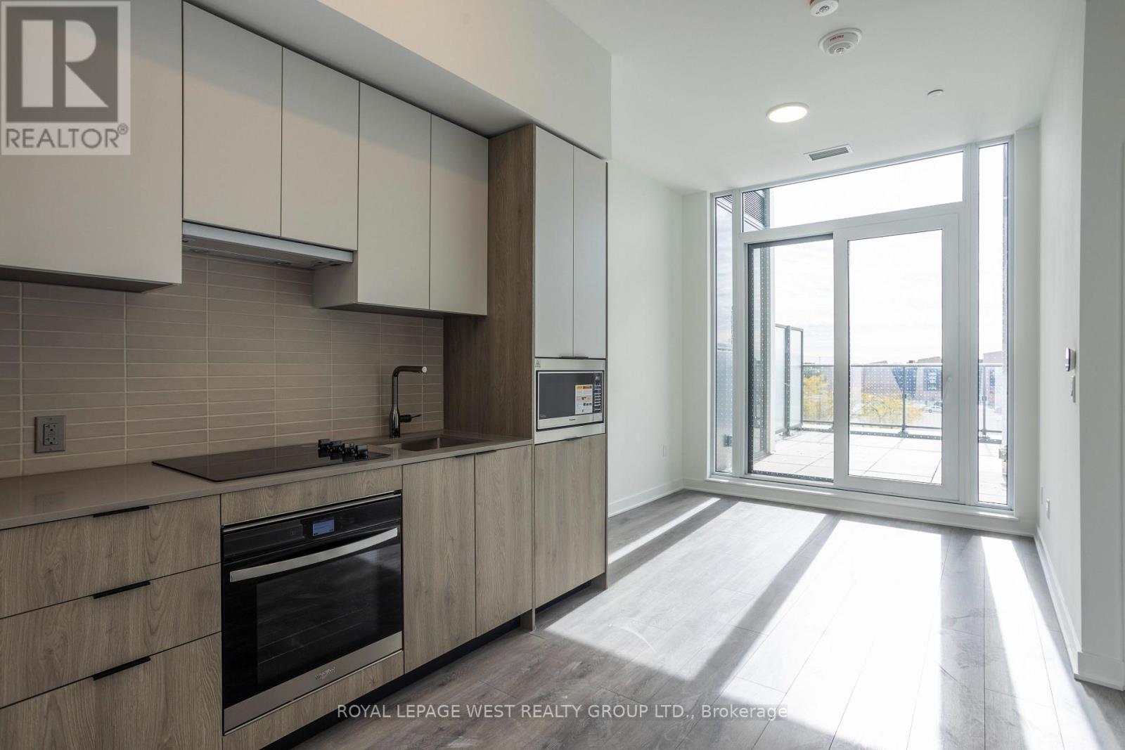 203 - 1007 The Queensway, Toronto, Ontario  M8Z 6C7 - Photo 4 - W12467397